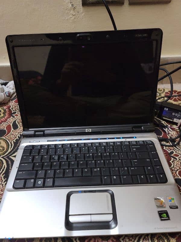 HP pavilion dv2000 laptop with nvidia graphics card Geforce Go 6150 2