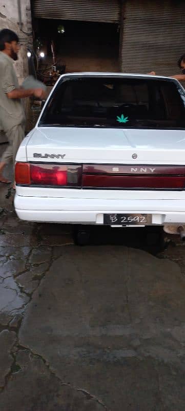 sunny Nissan 1898, 1993 Registered Automatic 3