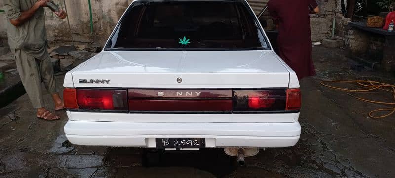 sunny Nissan 1898, 1993 Registered Automatic 5