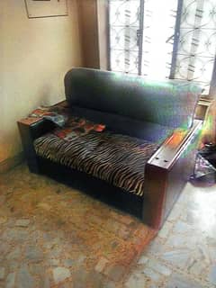 3 pieces sofa set at good condition