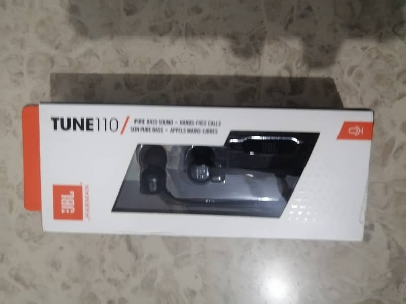 Brand New JBL headphones with mic and 0