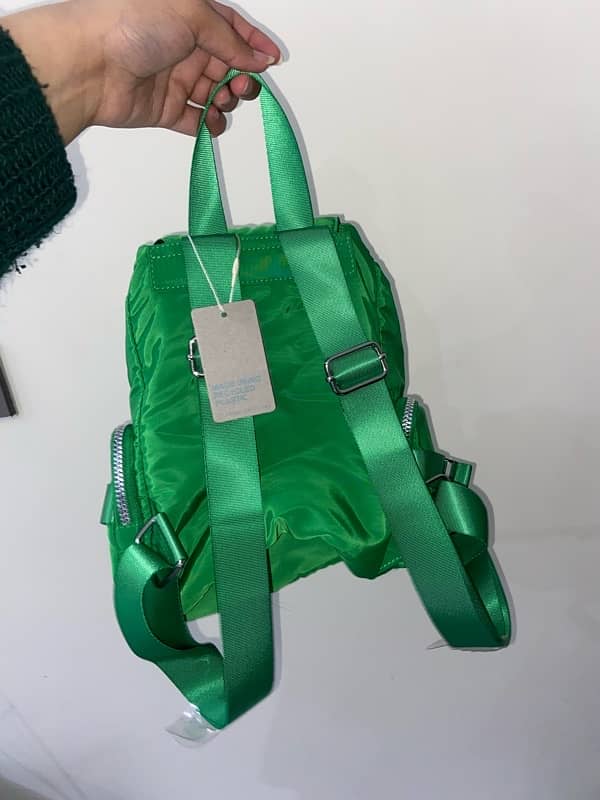 New green mini backpack Primark 3