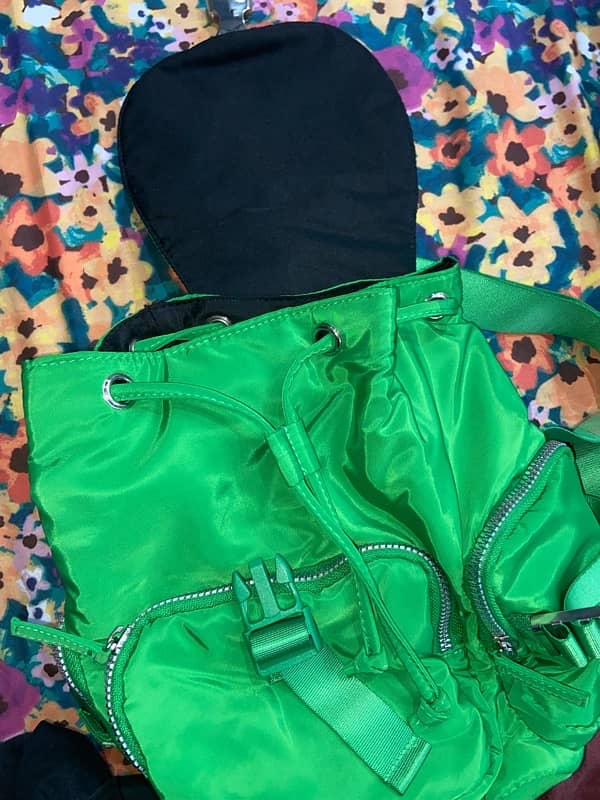 New green mini backpack Primark 5