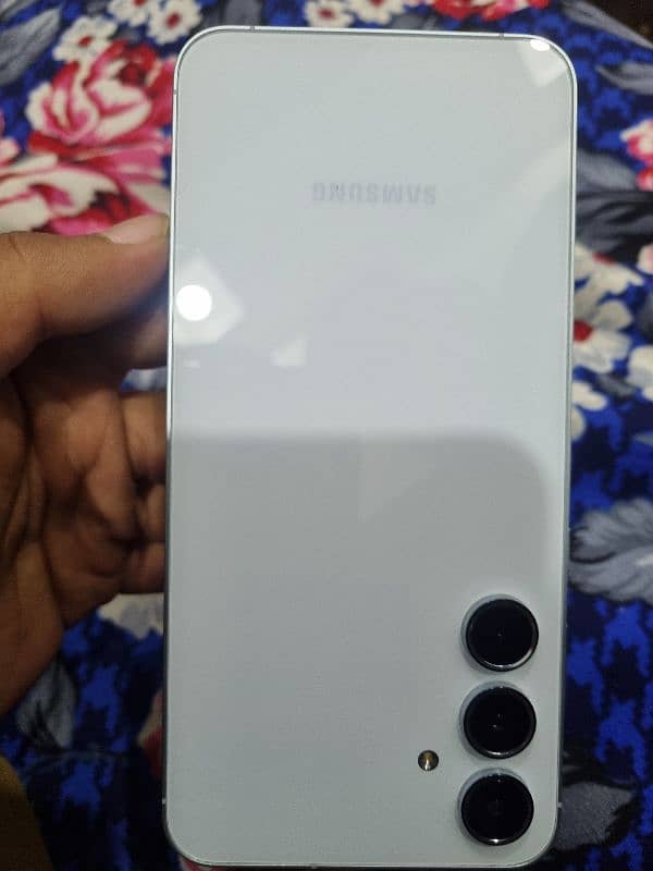 Samsung Galaxy A55 5G 8+8RAM 256MEMORY 3