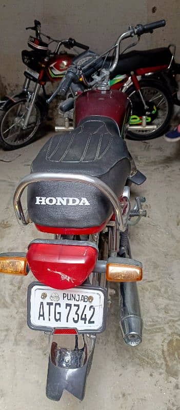 Honda CD 70 22model 2