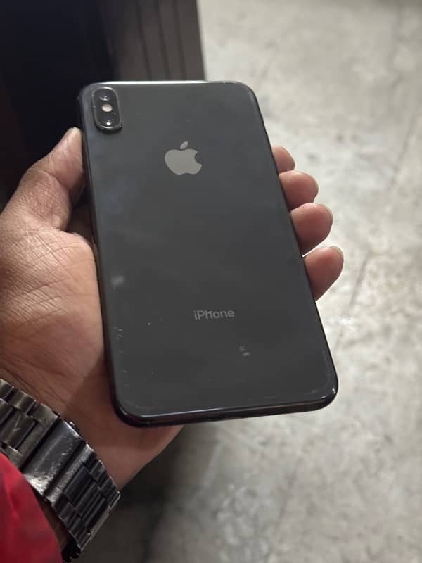 iPhone  xs max 3