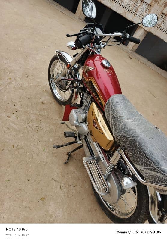 Honda cg125 Gold Edition used all papers clear 10/10 condition 0