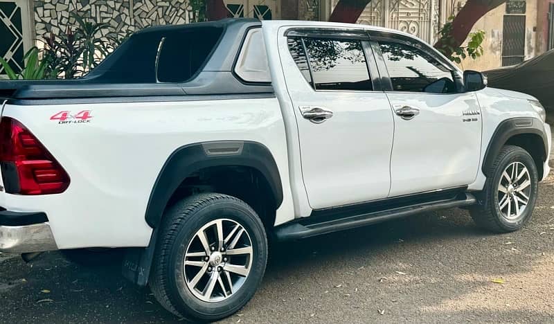 Toyota Hilux 2018 3