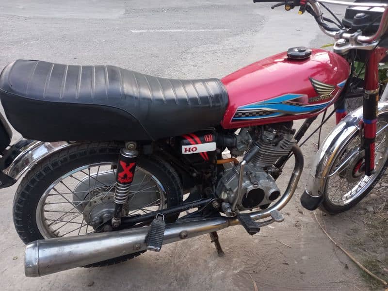 Honda cg 125 2010 model 2