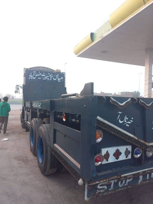 HINO TRUCK 10 WHEELER 3