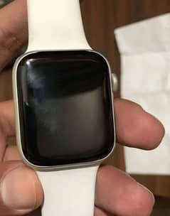 Apple Watch SE 1st Gen in Clean Condition! Negotiable!