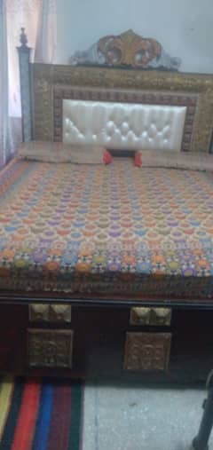 king bed wooden