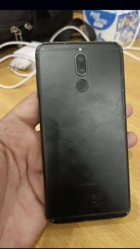 Huawei mate 10 lite for sale glass pa line ha 1/2 contct mb nd whatspp 1