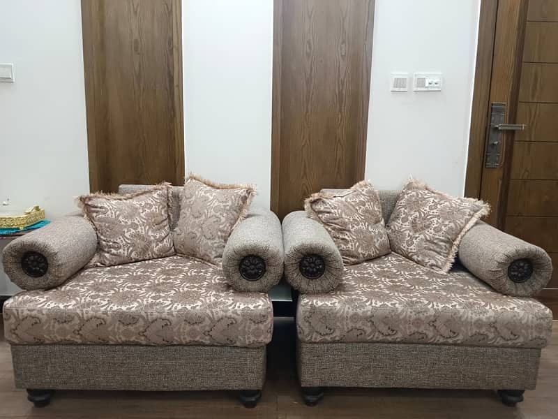 7 seater Sofa urgently for sale 1