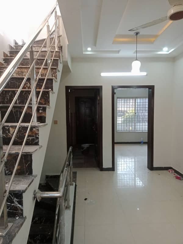 25*40 Full house for rent in aG-13 3