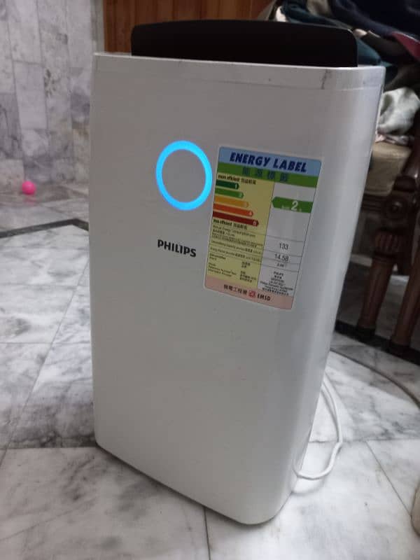 Philips dehumidifier 30 liter per day 1