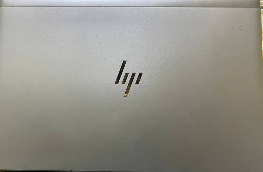 hp laptop core17 10th gen amd ryzen 5 pro wih 8gb ram 1