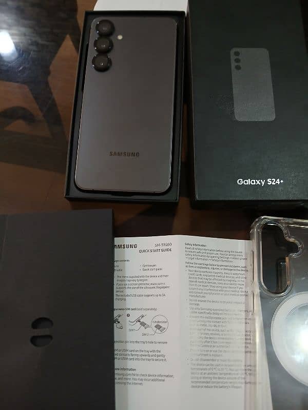 Samsung S24 plus 256 GB with Box 0