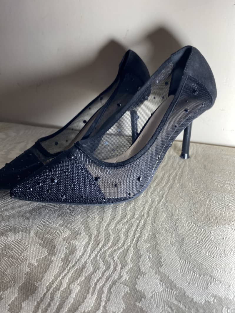 Black heels new condition 6