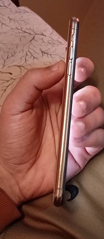 I phone xs max condition 10/7 256 bg 1