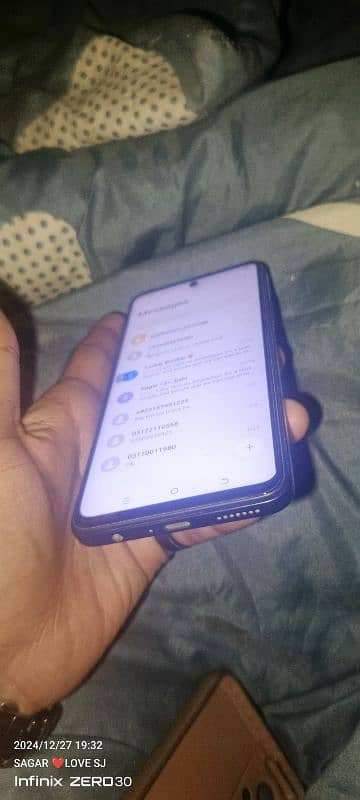 tecno camon 19 box hia charger no condition 10/8 1