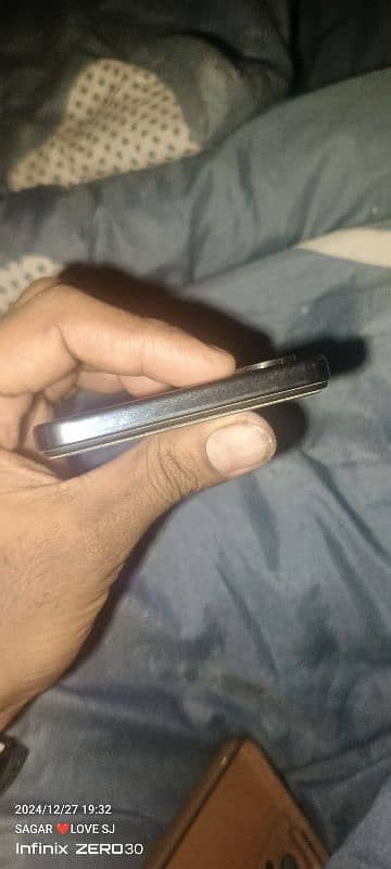 tecno camon 19 box hia charger no condition 10/8 2