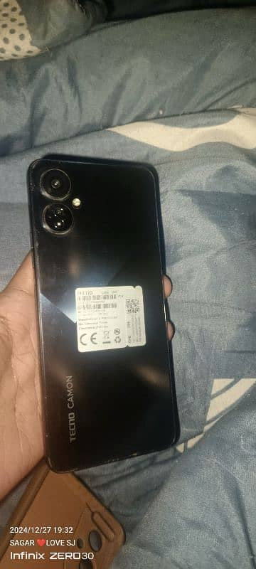 tecno camon 19 box hia charger no condition 10/8 5