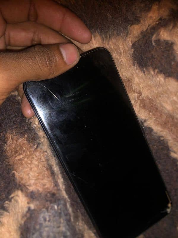 Infinix hot 10 for sell 6