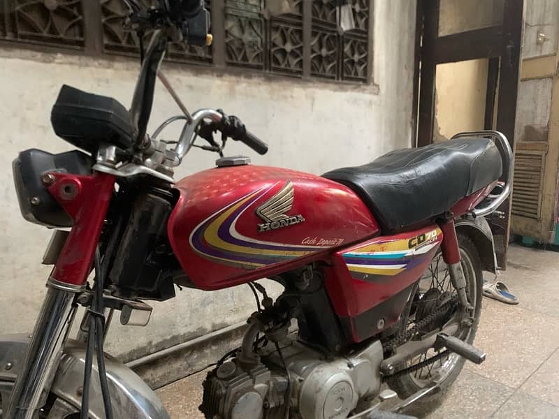 HONDA CD 70 2015 MODEL GOOD CONDITION 5