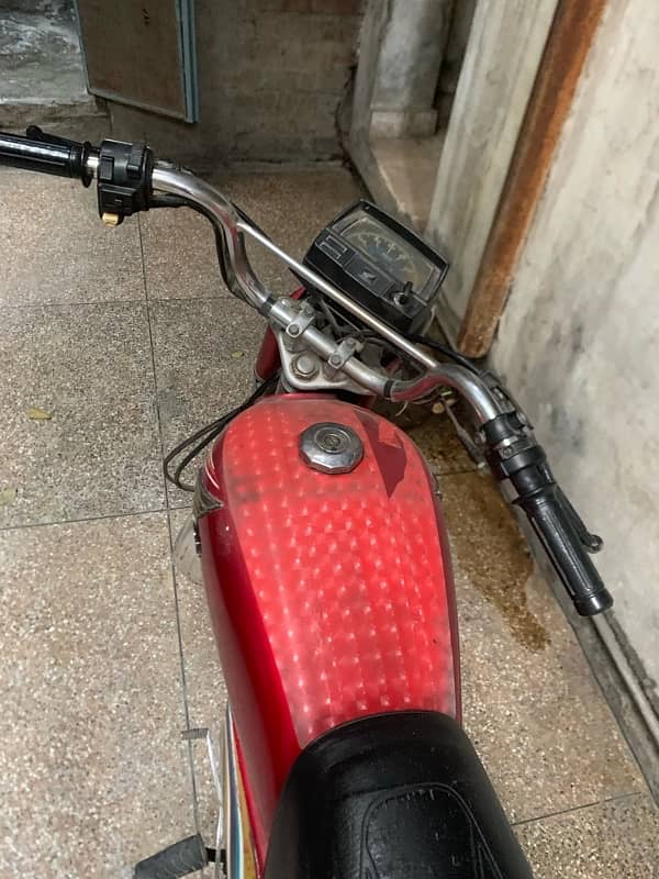 HONDA CD 70 2015 MODEL GOOD CONDITION 6