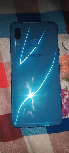 Samsung A30