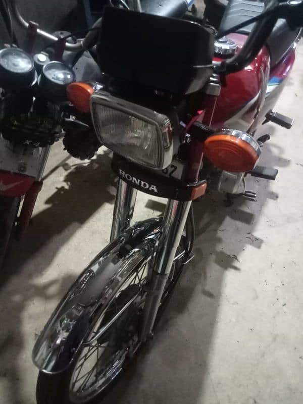 Honda CG 125 sari bike thk h koi km ni hone wala 2