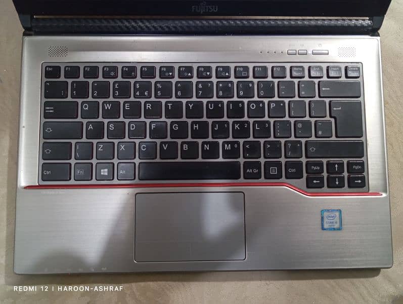 Fujitsu LifeBook 746 2