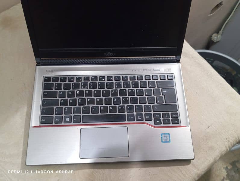 Fujitsu LifeBook 746 5