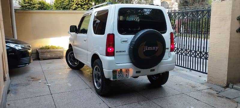 Suzuki Jimny 2010 1