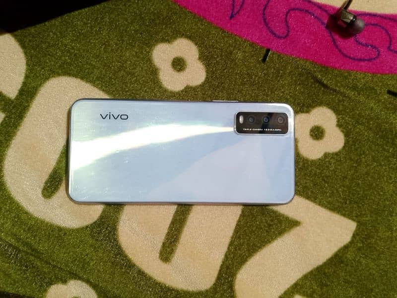 Vivo y20 for sale 4