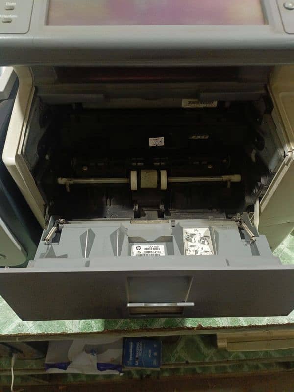 Hp Laserjet 3035 printer+ photocopy with 1 extra toner + seply 3