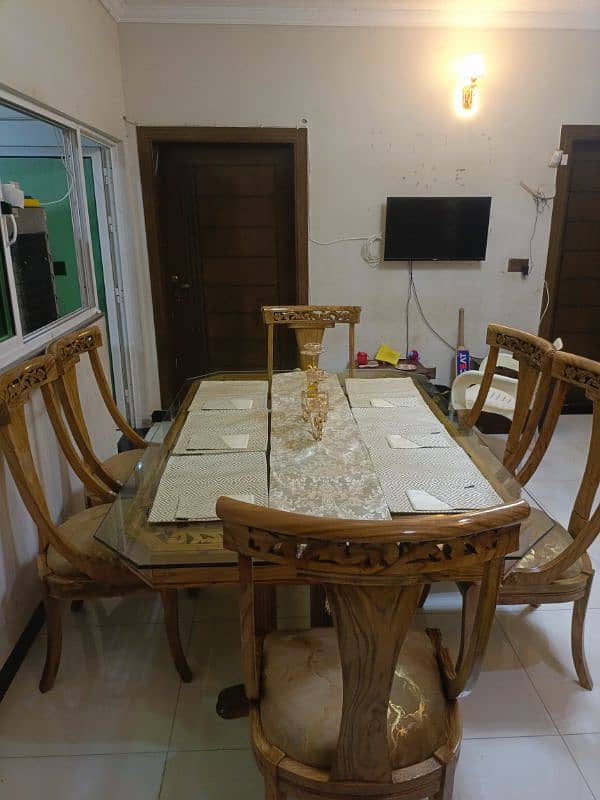 German dining table 6 chairs new condition used only 2months 2