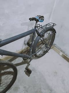 bicycle for sale good condition only front brake breaked