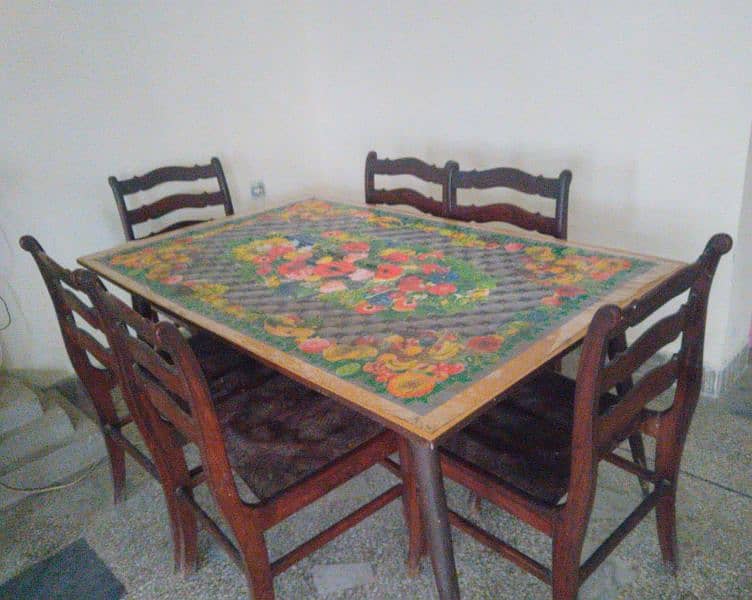 Dinning Table with Chairs 0