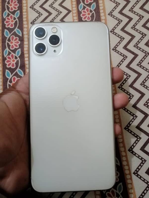 SELLING IPHONE 11 PRO MAX 256 GB NON-PTA. 0