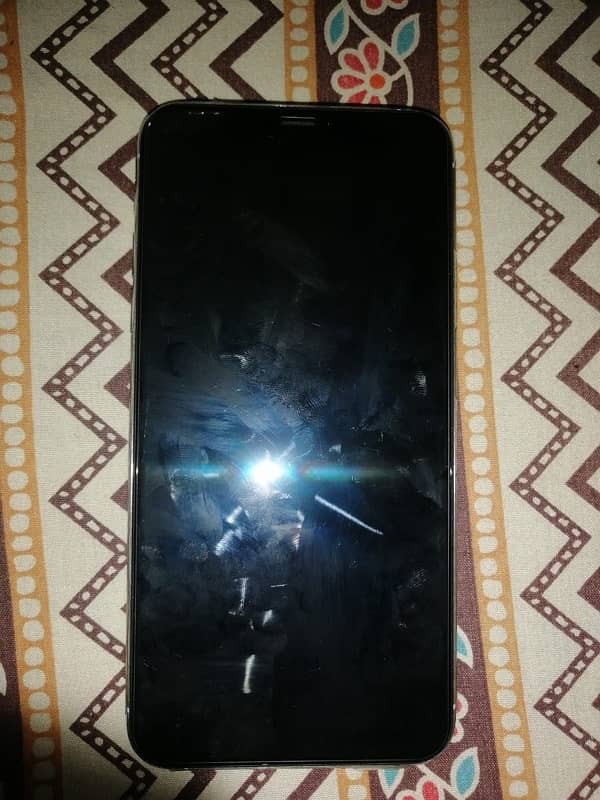 SELLING IPHONE 11 PRO MAX 256 GB NON-PTA. 5