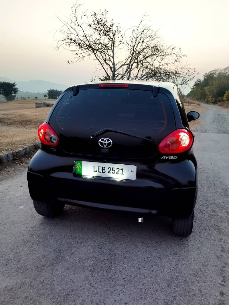 Toyota Aygo 2006/2013 is in Immaculate Condition 14