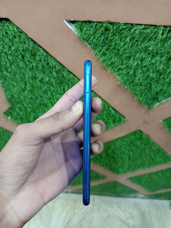 Honor 9N 4