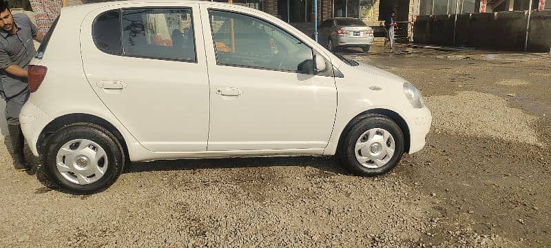 Toyota Vitz 2004/07 9