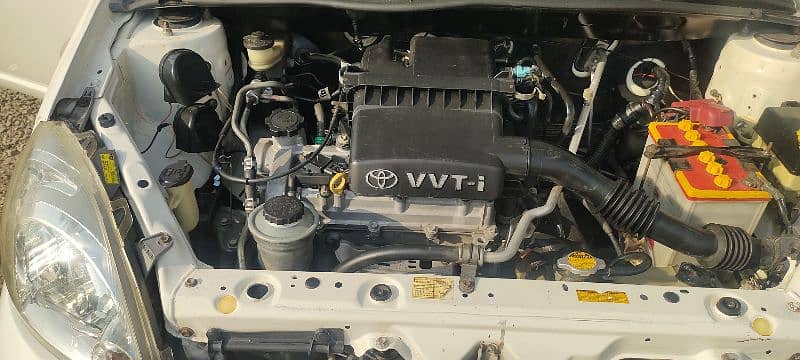 Toyota Vitz 2004/07 10