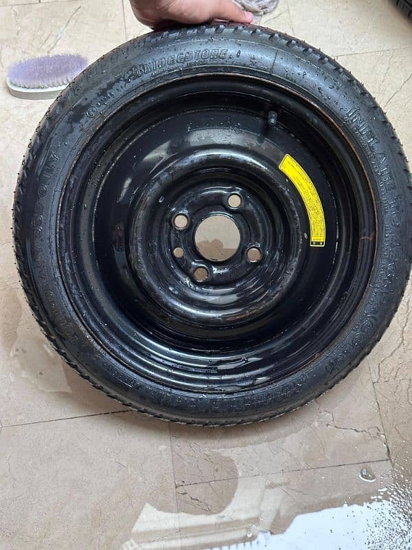 tyre for sale cultus, wagon R All japanese 660cc 3