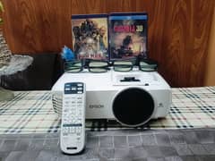 EPSON HOME CINEMA 2100,3-D PROJECTOR W/ REMOTE + 2 x 3D glassess