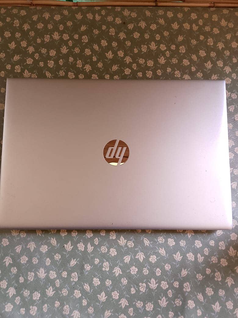 HP CORE I5 8 GENERATION 250 GB SSD 8GB RAM 3