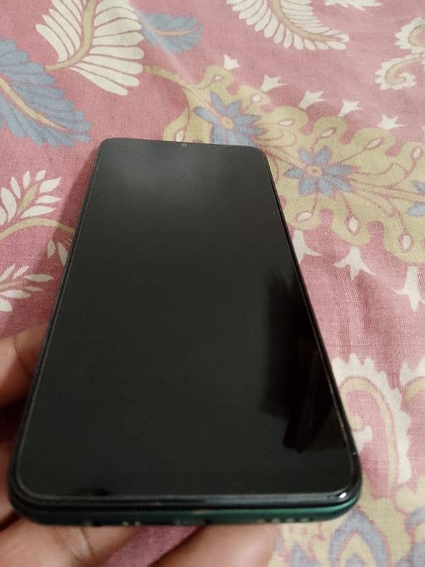 realme 5i with box 1